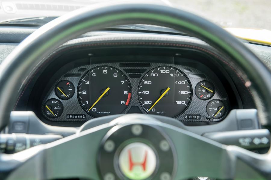 Панель приборов Honda NSX-R 1991 года  (UK) (фото 18 из 24)